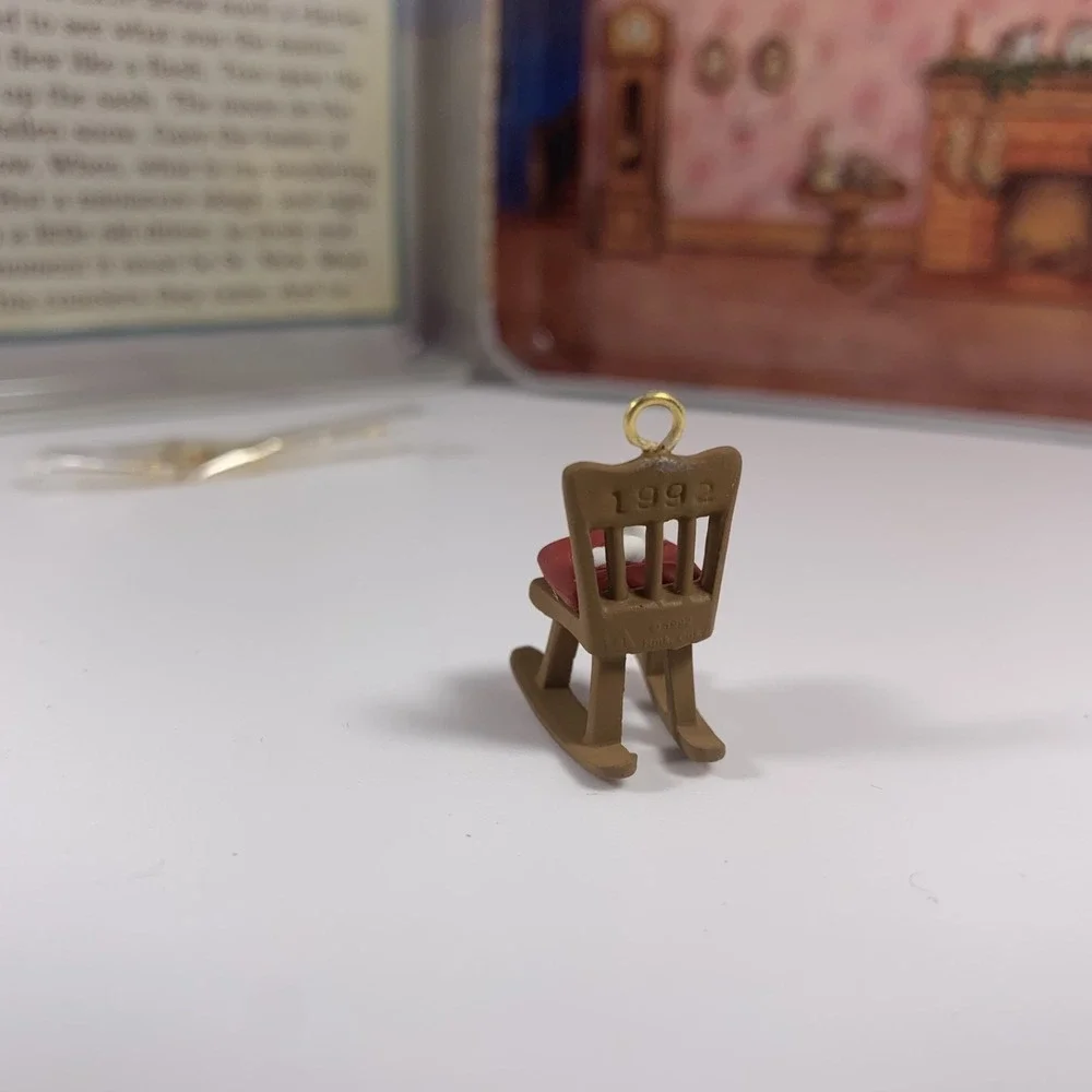Hallmark 1992 Keepsake Ornament Collector's Series The Night Before‎ Christmas